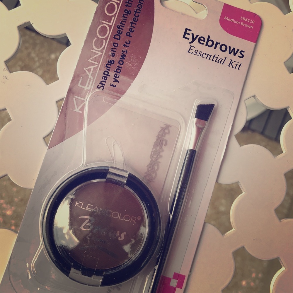 Medium Brown Eyebrow Kit